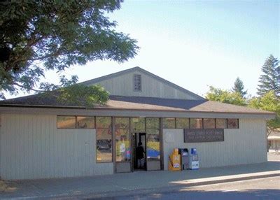 Post Office in Cave Junction, OR 